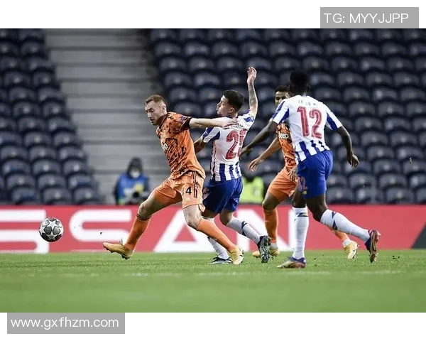 前进之鹰与鹿特的激烈对决展现足球魅力与团队精神的巅峰较量